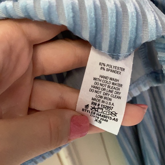 NWOT Altar’d State Velvet Mock Turtle Neck Crop Top - Picture 4 of 5